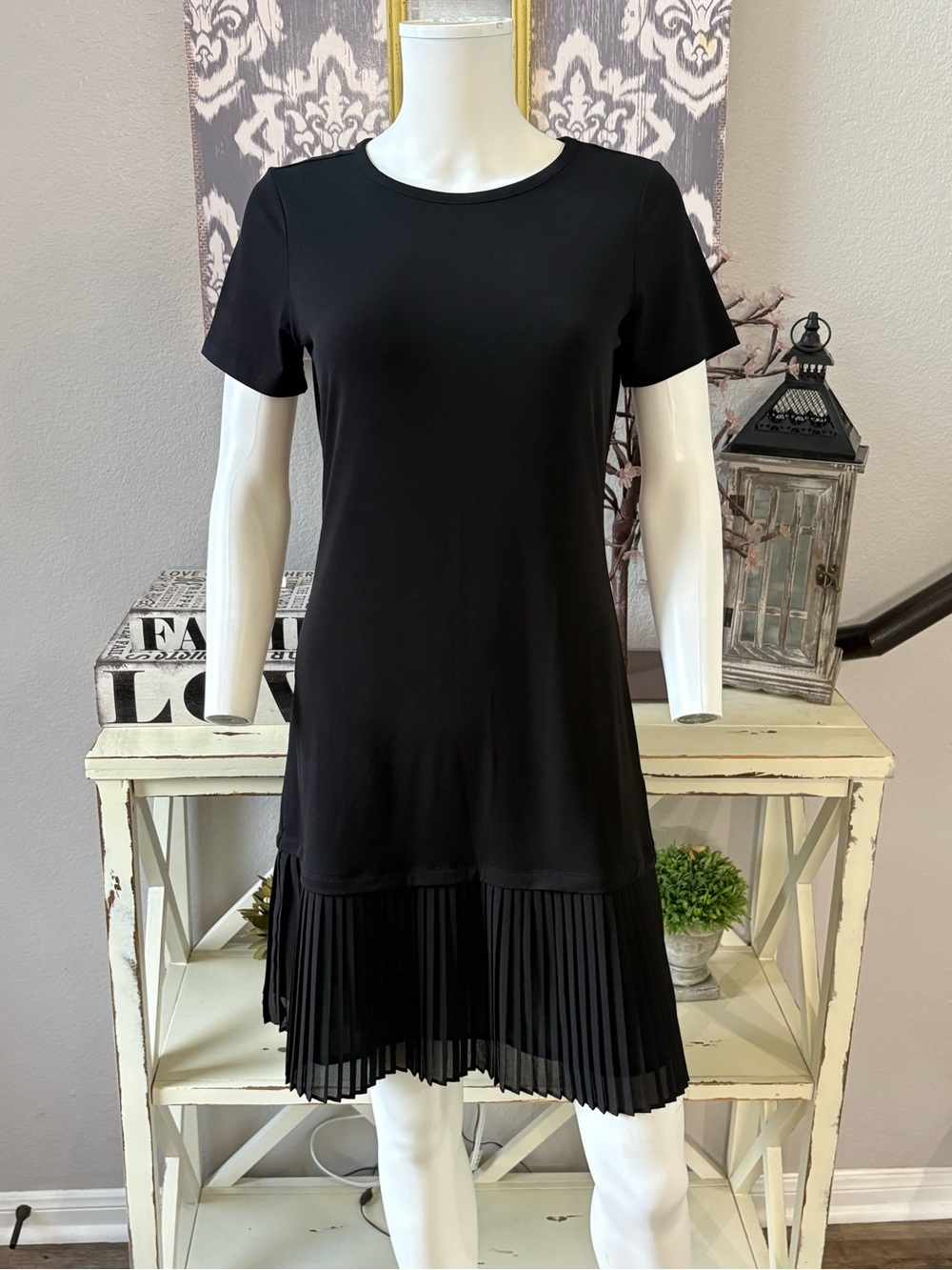 🖤 Michael Michael Kors Black Pleated Hem Dress – New With Tags - Picture 2 of 7